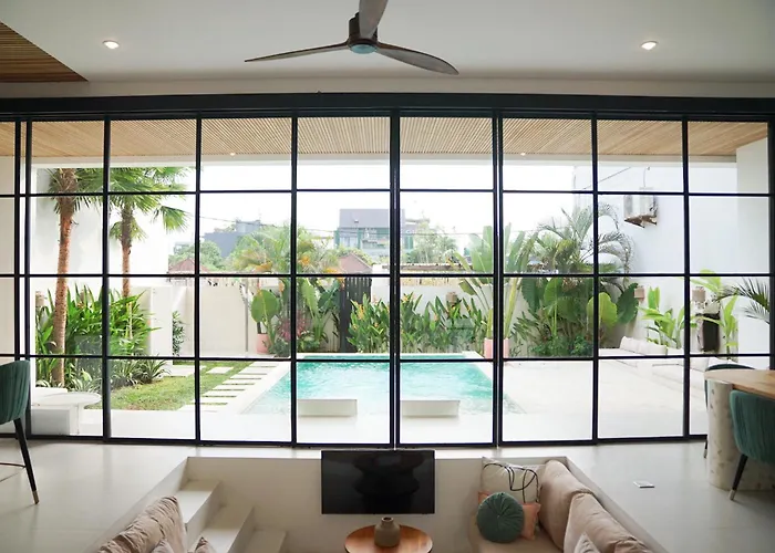 Arrova Bali Berawa, By Blacksand Villa
