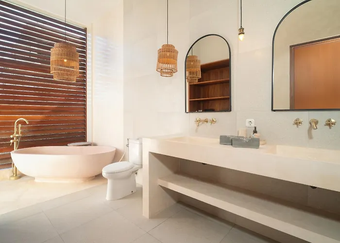 Arrova Bali Berawa, By Blacksand Villa Canggu (Bali)